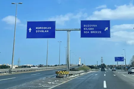Yol nişanlarındakı Nardaran adı niyə - "Sea Breeze"ə dəyişdirilib? - FOTO