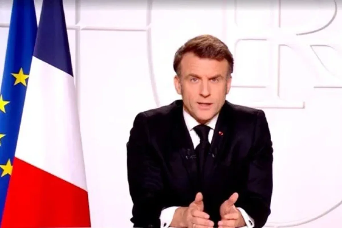 Makron əbədi olaraq yox olacaq - Dmitri Medvedev