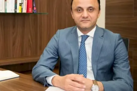 TƏBİB rəhbəri xəstəxana direktorunu işdən çıxardı
