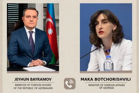 Azərbaycan və Gürcüstan XİN rəhbərləri telefonla danışdı