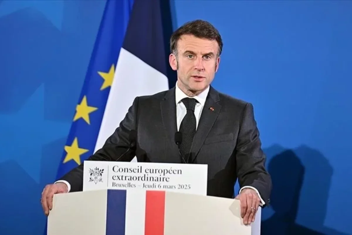 Makron Putinə cavab verdi: - "Tarixi yanlış şərh edir"