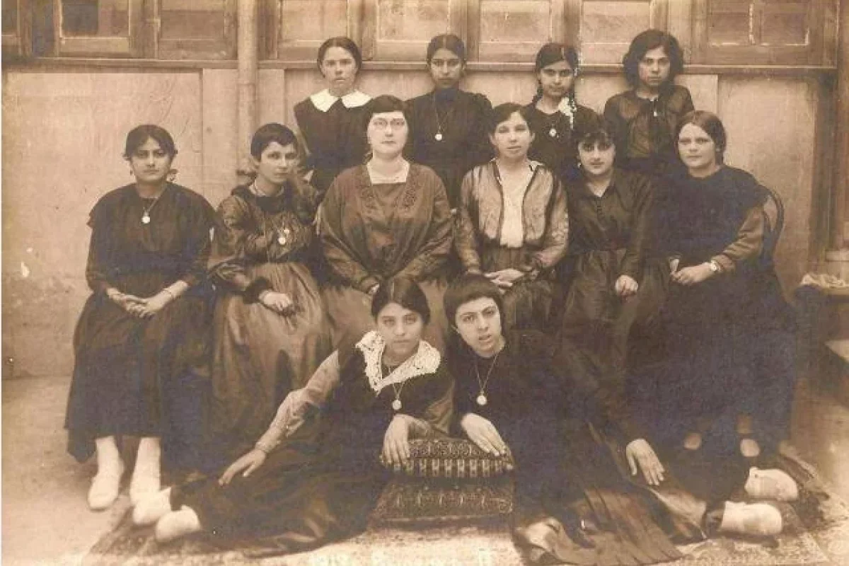 Azərbaycanda qadınlar günü nə vaxtdan qeyd edilir? - FOTO