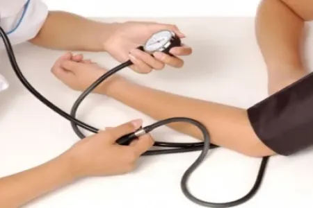 Gecə yuxuda təzyiqinizin qalxdığını necə bilməli?