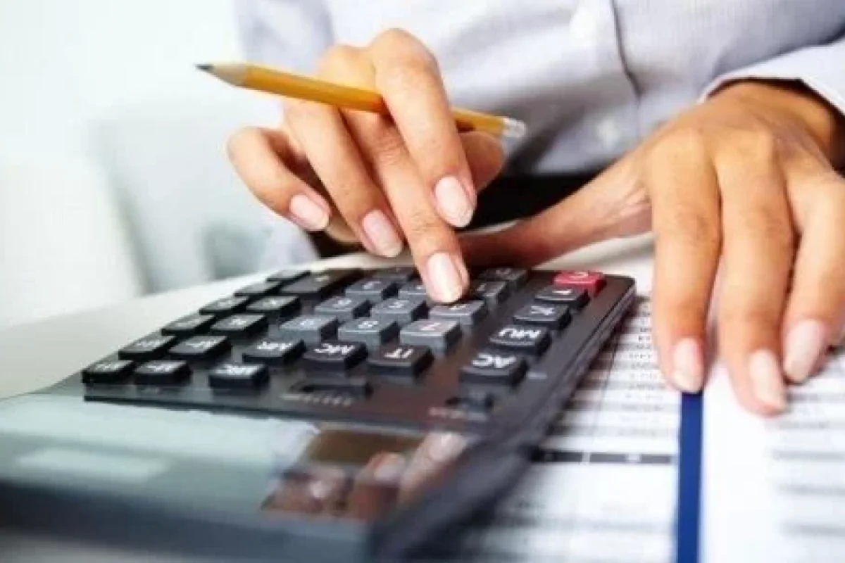 Kimlərə maaşdan əlavə birdəfəlik və aylıq kompensasiya ödəniləcək?