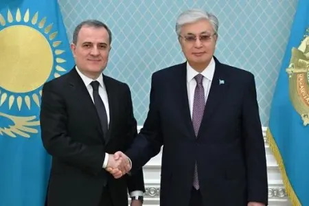 Tokayev Ceyhun Bayramovu qəbul etdi
