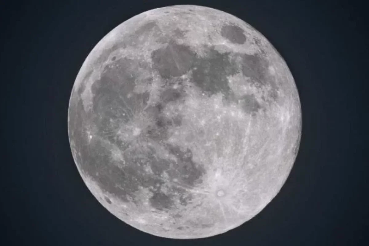 Ayda yaşamaq - asan ola bilərmi?