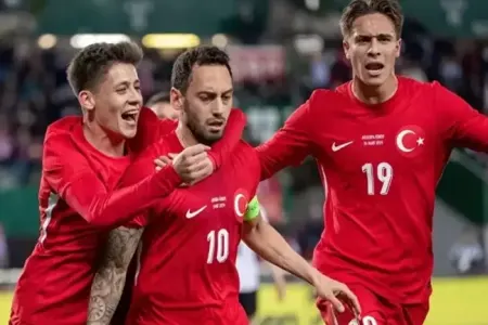 Türkiyəli ulduz Çempionlar Liqasında tarix yazdı