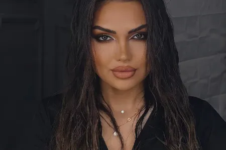 Azərbaycanlı bloger ayda bu qədər qazanır - MƏBLƏĞ
