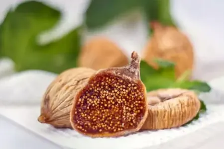 İmsakda mütləq 2 ədəd quru əncir yeyin!