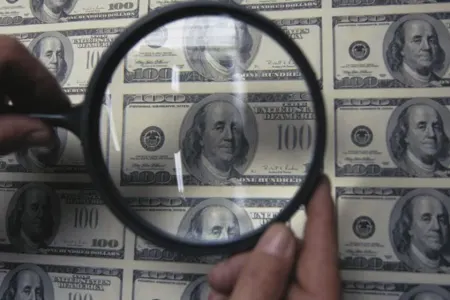 Bakıda saxta dollar satmaq istəyən dəstə - İFŞA OLUNDU