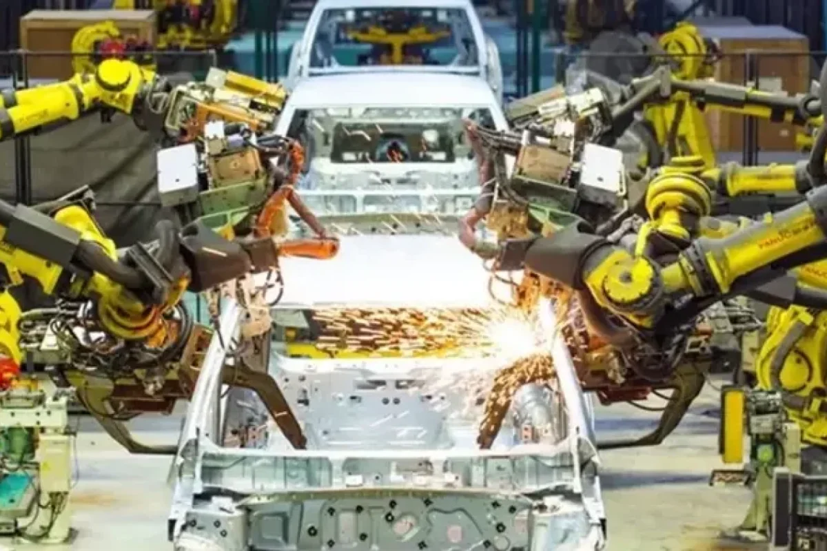 Avtomobil nəhəngi silah istehsal edəcək - Savaş hazırlığı kimi