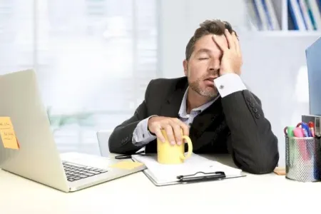 Nahardan sonra insan niyə yuxusu gəlir?