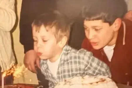 Çağatay 22 illik fərqlə FOTO paylaşdı