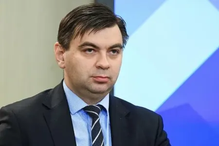 Nazir müavini qəzaya düşdü
