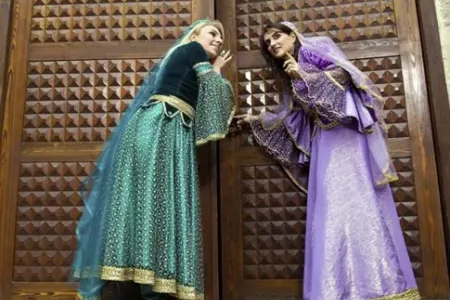 Küsülülərin barışdığı, qızların duzlu kökə yediyi - çərşənbə adətləri