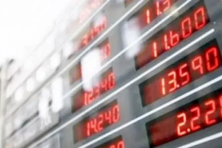 Dollarla bağlı kritik məqam - Bu gün açıqlanacaq