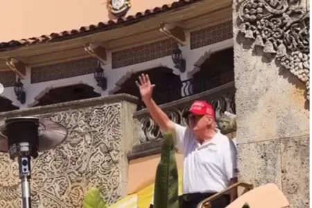 Türkiyəli aktrisa Trampın evində - FOTO