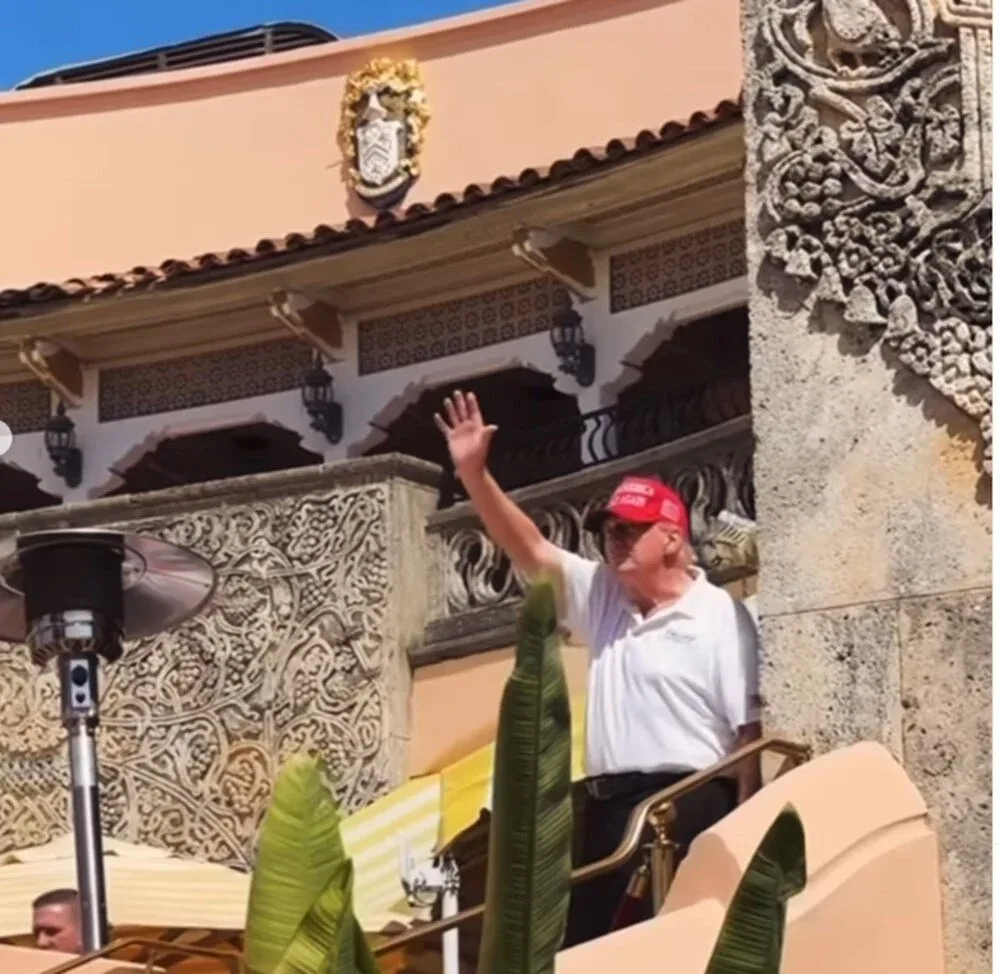 Türkiyəli aktrisa Trampın evində - FOTO