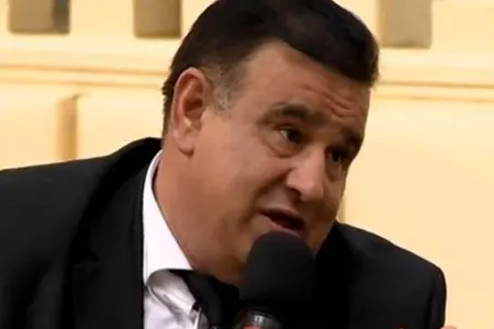 "O, Vəfanın müəllimi olmayıb" - QALMAQALLI sözlər - VİDEO