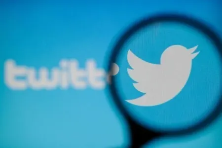 “Twitter”in loqosu hərracda bu qiymətə satıldı