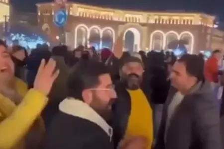 Erməni nazir İrəvanda oxunan “Qarabağ” mahnısından danışdı