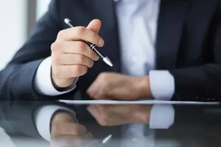 Dövlət şirkətinə məxsus törəmə şirkətlər ləğv edilir