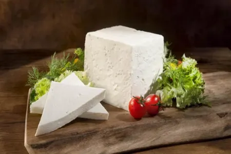 Buna görə pendir - iki günə xarab olur