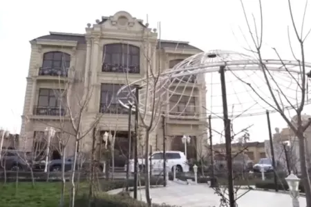 Əməkdar artistin villasından - GÖRÜNTÜLƏR