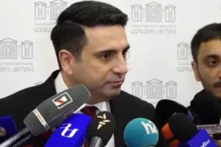 Erməni spiker: - “Elə bil ki, pulu öz cibimdən götürməliyəm”