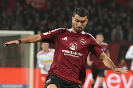Mahir Emrelinin paylaşımı etirazlara səbəb oldu