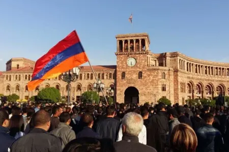 Ermənilərə “qardaş xəyanəti”: - Azərbaycanla bağlı FOTO