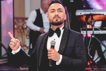 “Xalq artistidir, evində acından ölür”