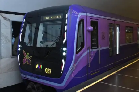 Bakı metrosunda 10 dəqiqəlik gecikmə