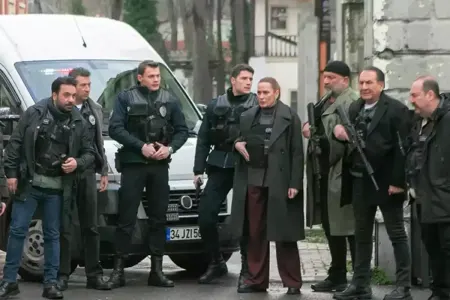 “Arka Sokaklar”da sürpriz sima: görün o kimdir -