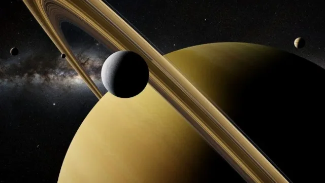 İllər sonra bir ilk: Saturn planetinin məşhur halqaları "yoxa çıxacaq" - FOTO