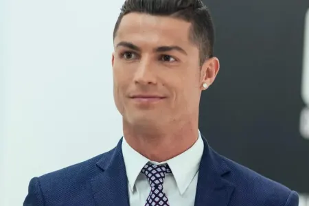 Ronaldo türkiyəli gözəllə eşq yaşayır? - Mesajları yayıldı...
