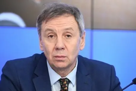 “Paşinyan sülh sazişinə hiylə ilə gedir” - Sergey Markov
