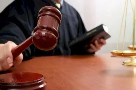 Həyat yoldaşını öldürmək istəyən şəxsə hökm oxundu