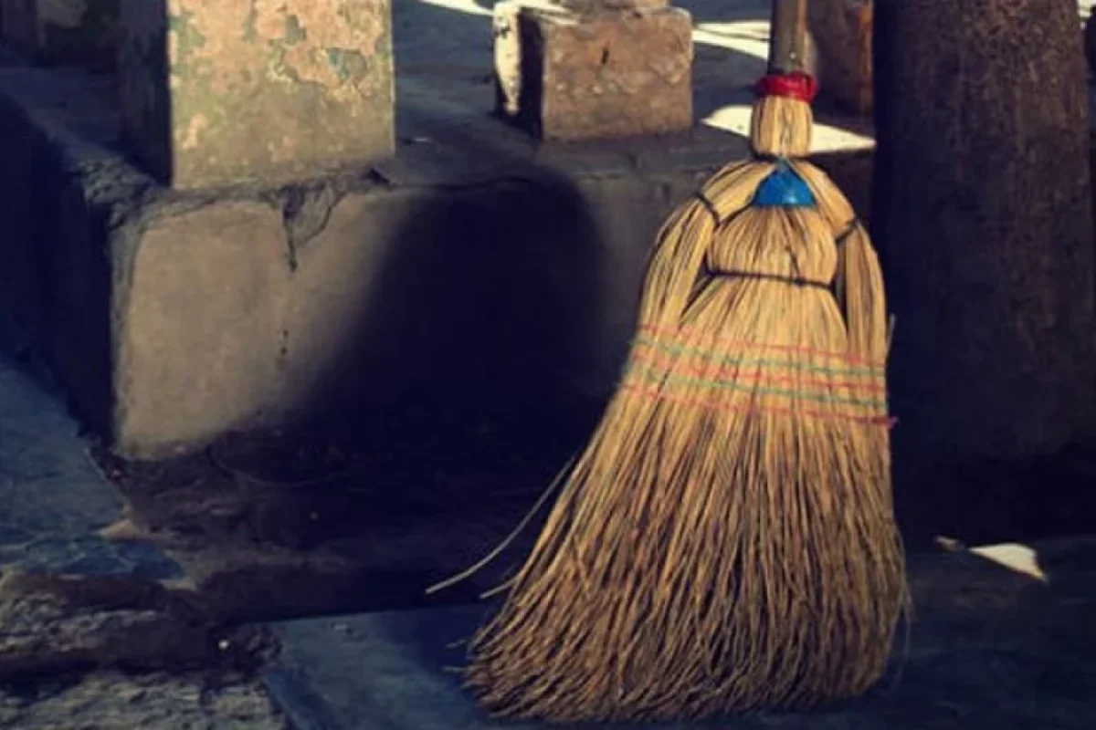 Qonşulara niyə heç vaxt süpürgə verməməlisiniz?