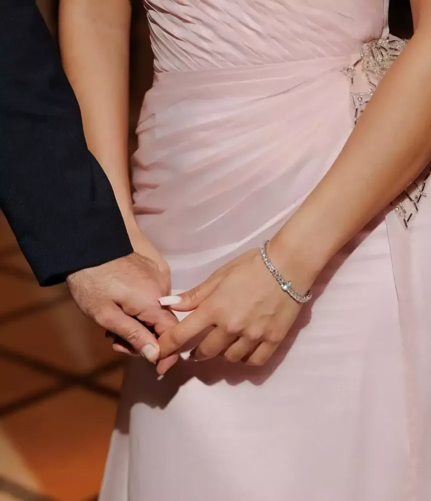 Şəfəqdən sevgilisi ilə fotolar...