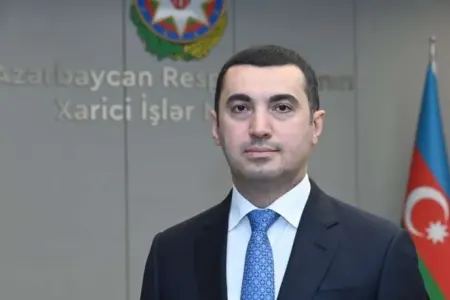 Ayxan Hacızadə Fransaya cavab verdi