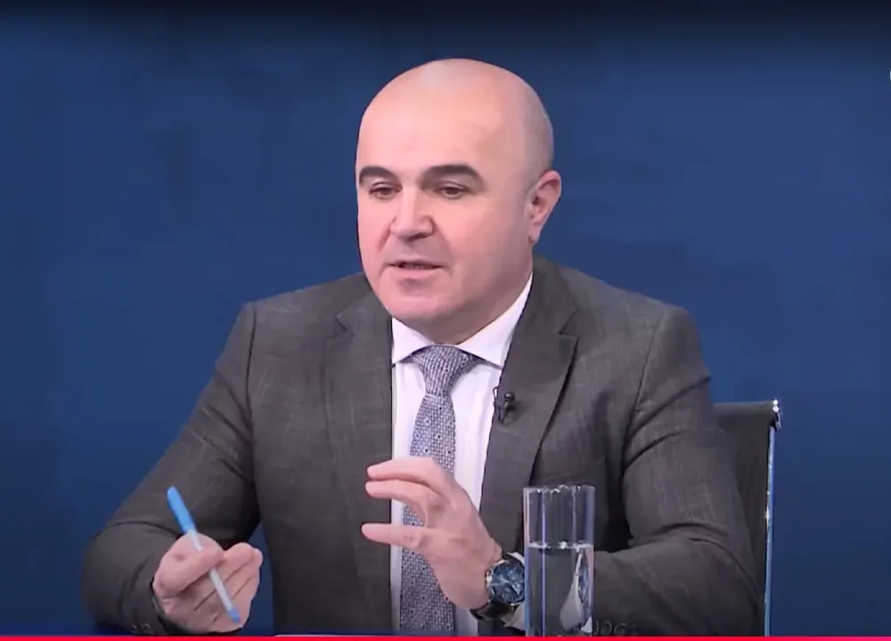 Mərkəzi Bank valyuta hərraclarını niyə açıqlamır? - Ekspert İZAH ETDİ