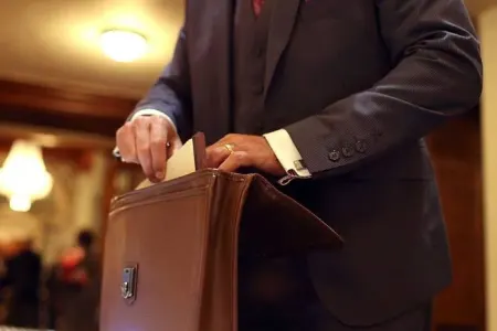 Ukraynada məmurun maşını - PARTLADI - FOTO