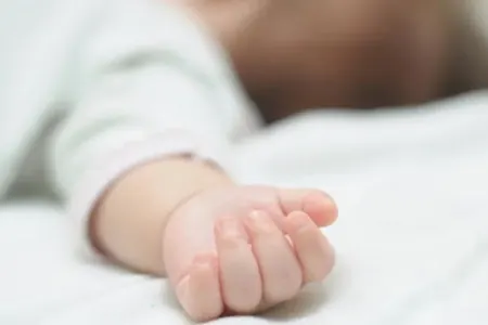 Bakıda peyvənddən sonra körpənin vəziyyəti pisləşdi