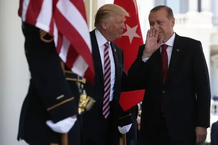 Trampın dünyanı silkələyən - TARİF SİYASƏTİ