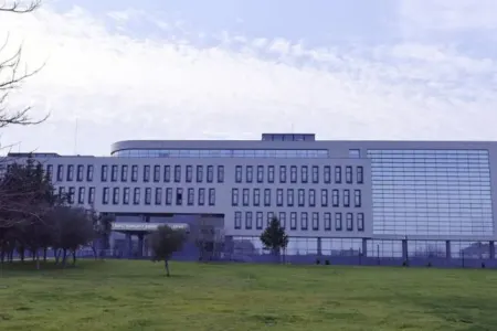 Sumqayıtda xəstəxana morqa çevrilib - NARAZILIQ