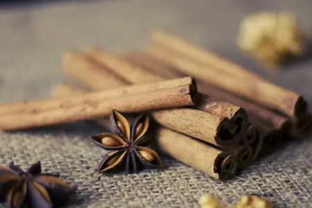 Darçınlı çayın səhhətə təsiri: - Onu istifadə etmək üçün 7 SƏBƏB