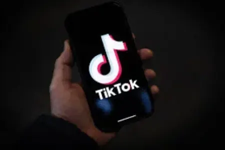 Hərbçi “Tik-Tok”da tanış olduğu qızla ailə qurdu: - “Yuxu dərmanı verib, evə kişi gətirmək istəyib”