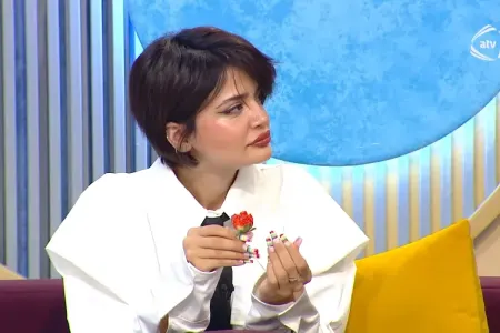 Hiss reklama bu - QİYMƏTƏ ÇƏKİLİR