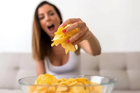 Niyə bir-iki çips yeyib dayanmaq olmur?